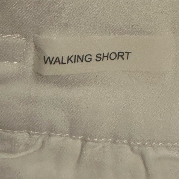 NWT KUT from the Kloth Jenny Walking Short white - Picture 7 of 11